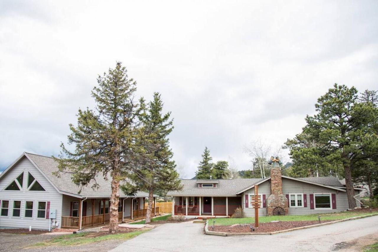 Old Man Mountain, Spacious With Loft Great For Families, Dogs Allowed * Estes Park